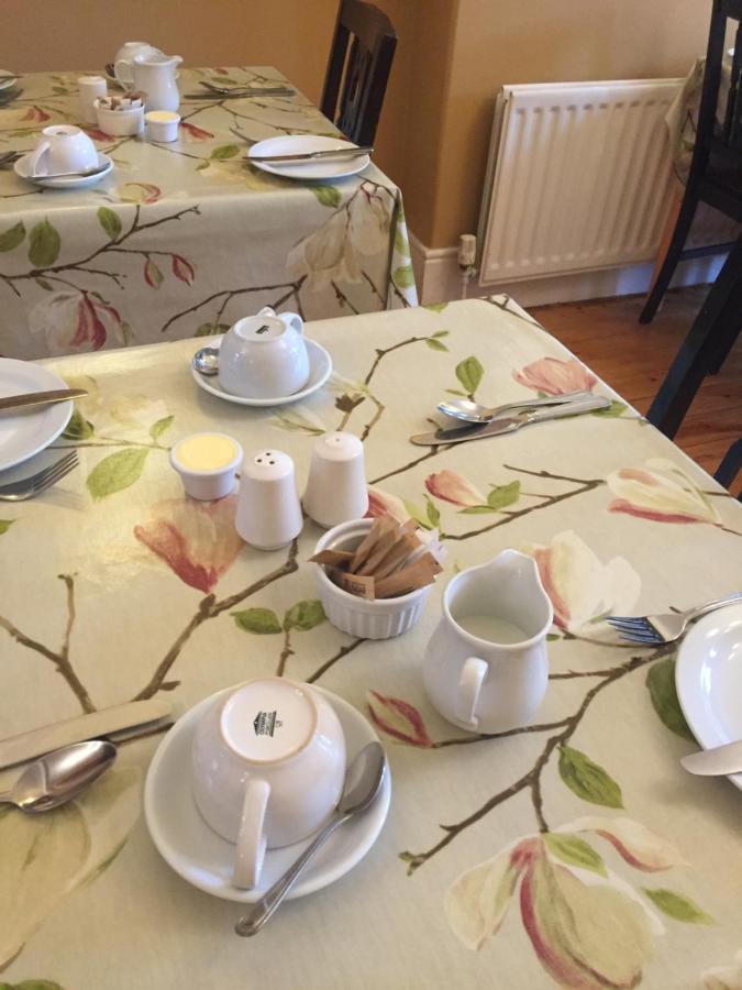 An Caislean Guest House Ballycastle Extérieur photo