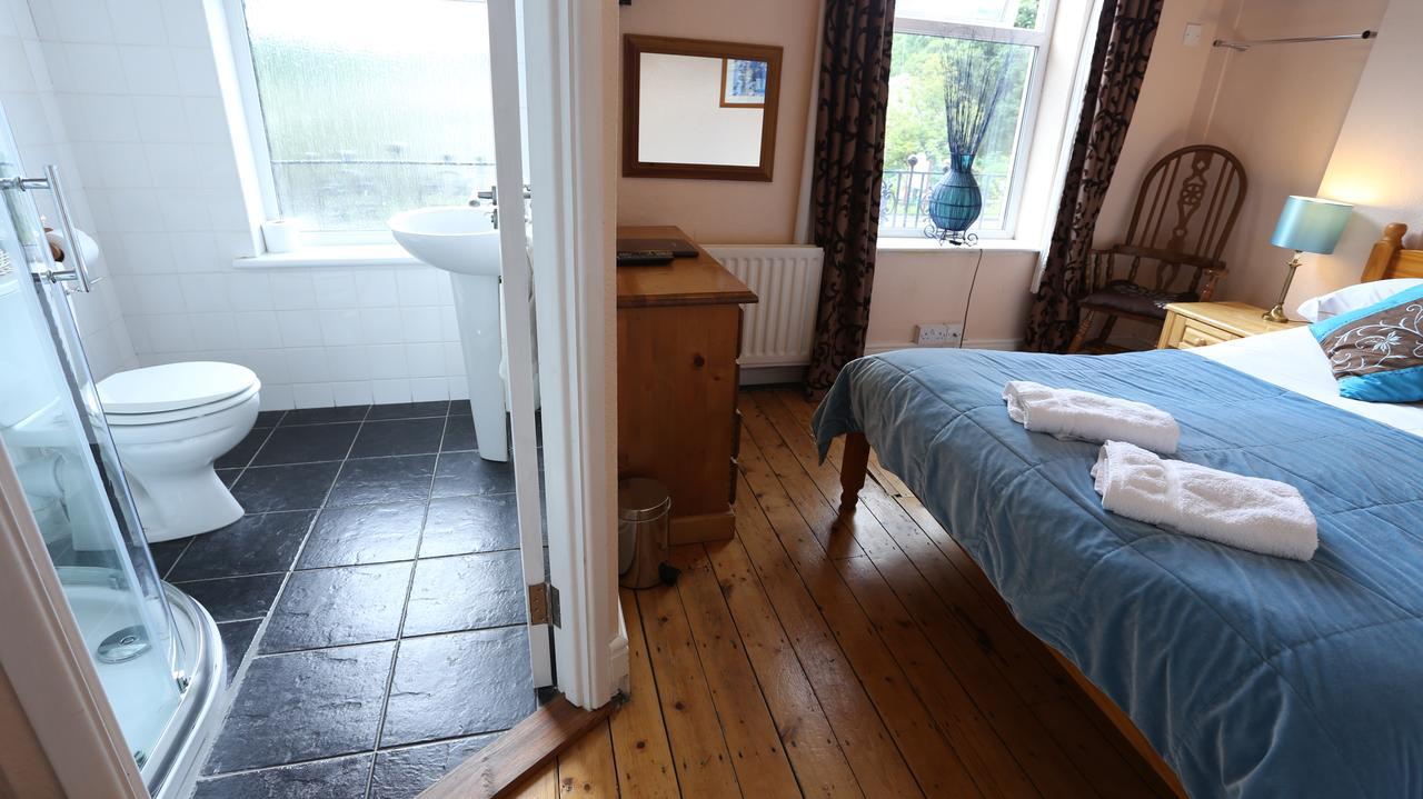 An Caislean Guest House Ballycastle Extérieur photo