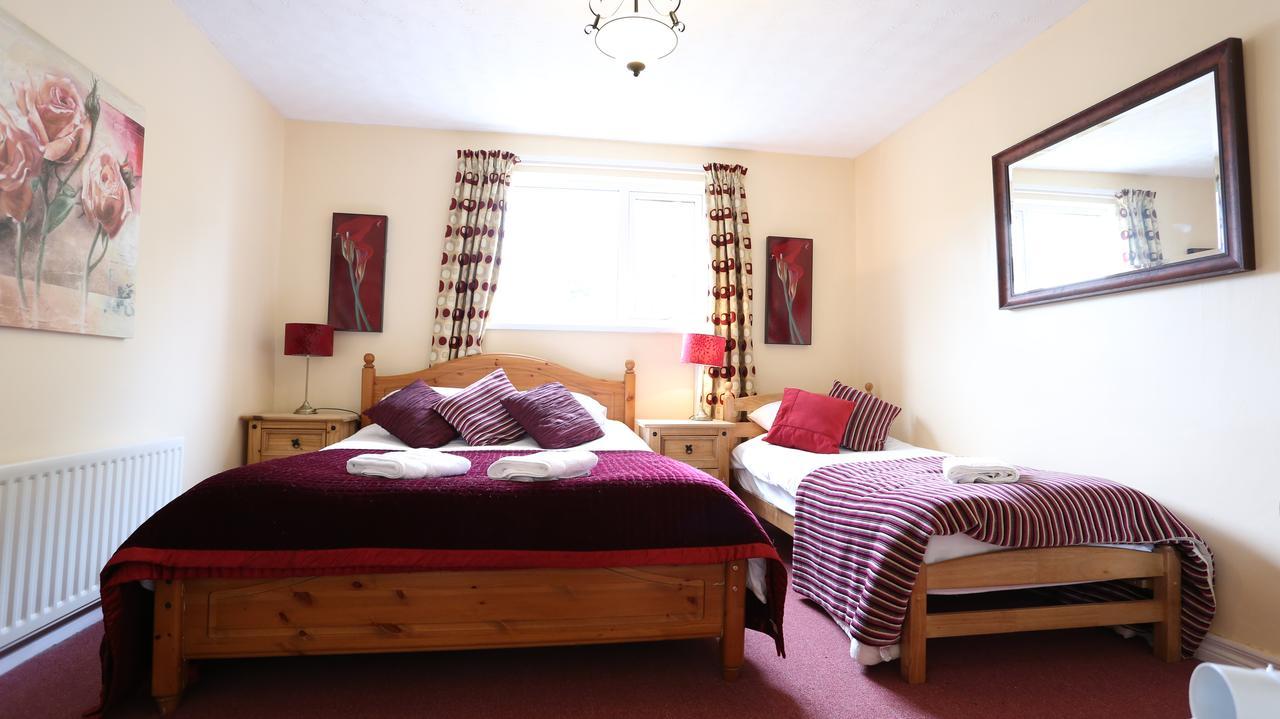 An Caislean Guest House Ballycastle Extérieur photo