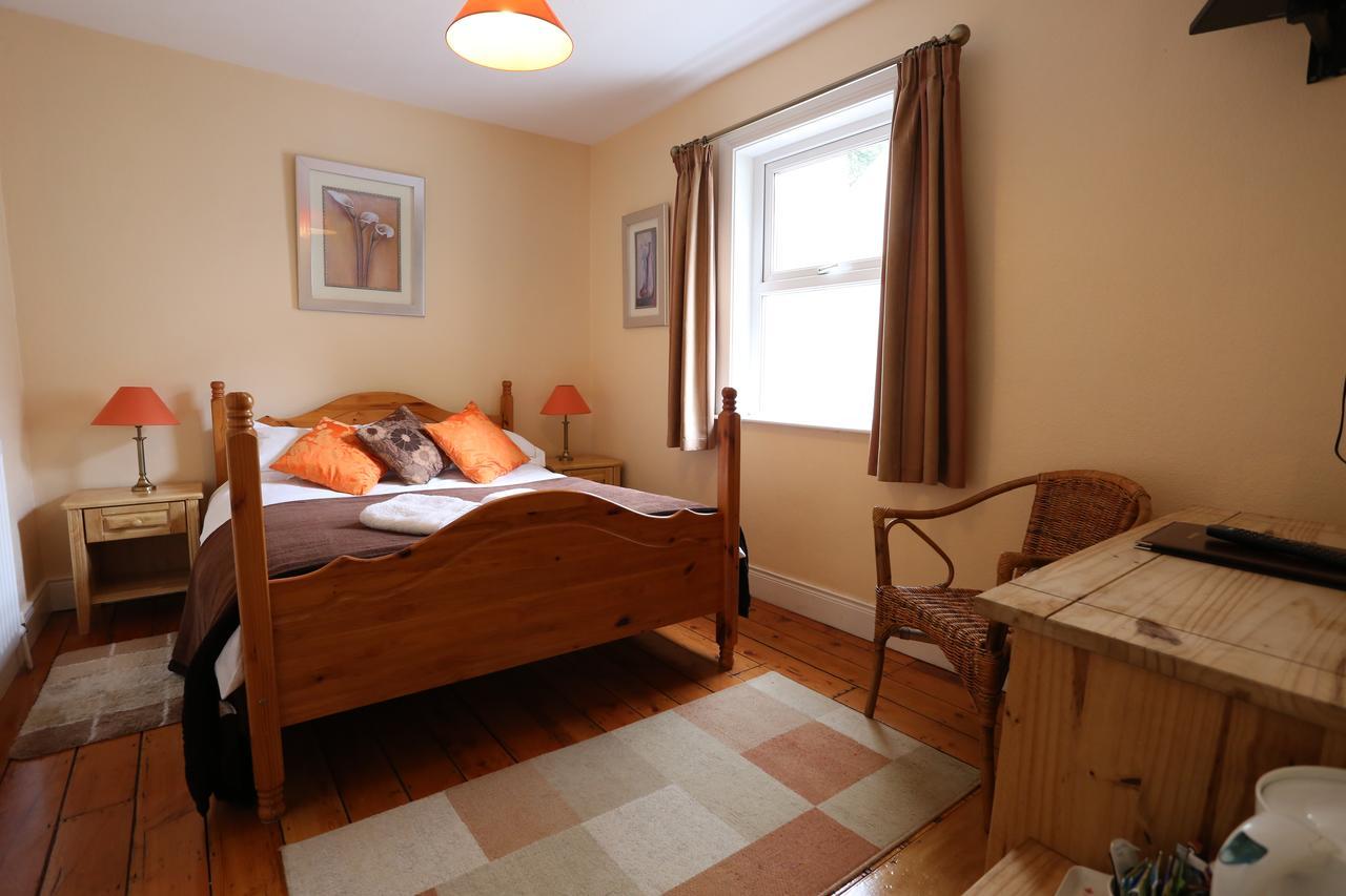 An Caislean Guest House Ballycastle Extérieur photo