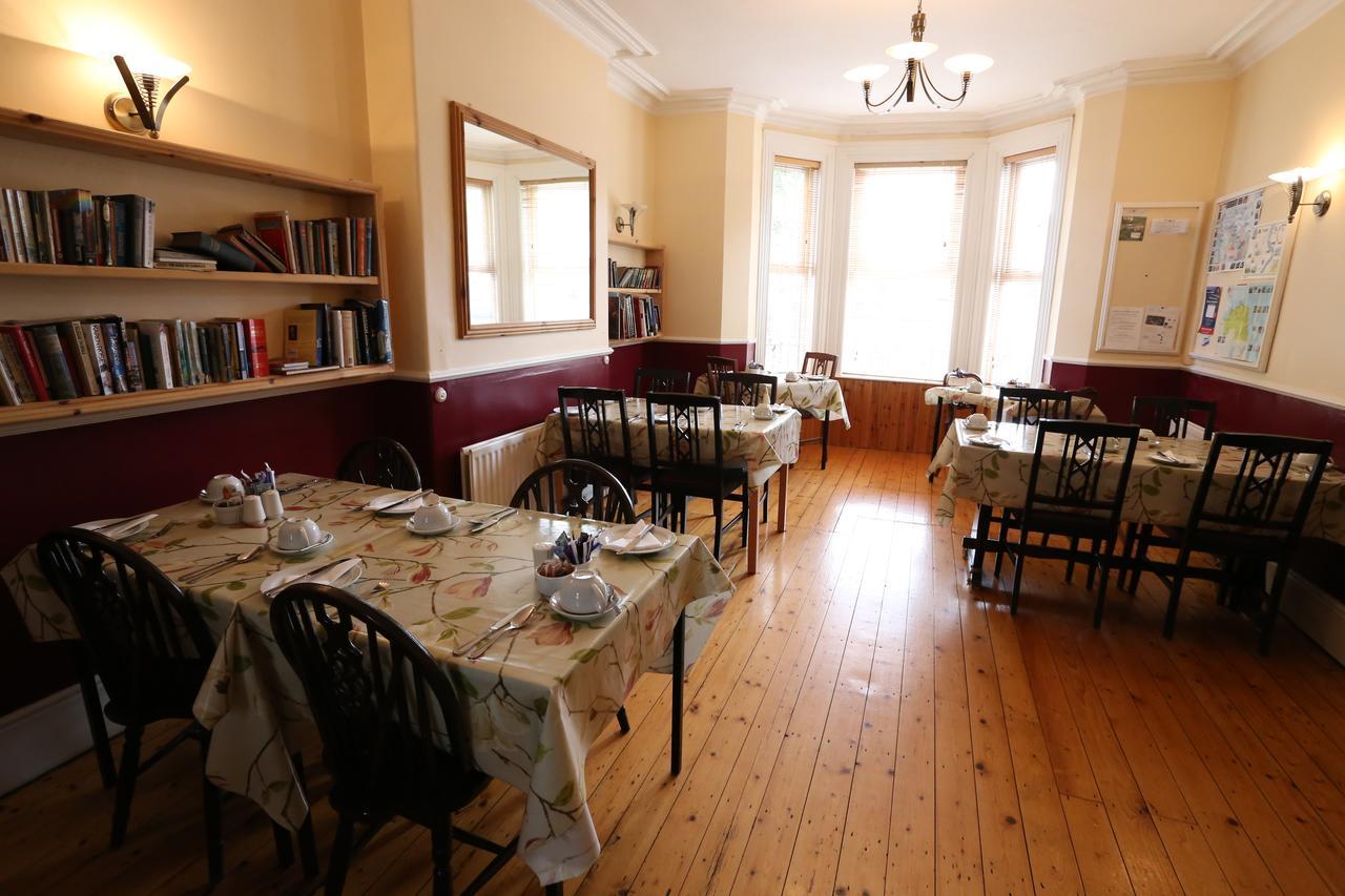An Caislean Guest House Ballycastle Extérieur photo